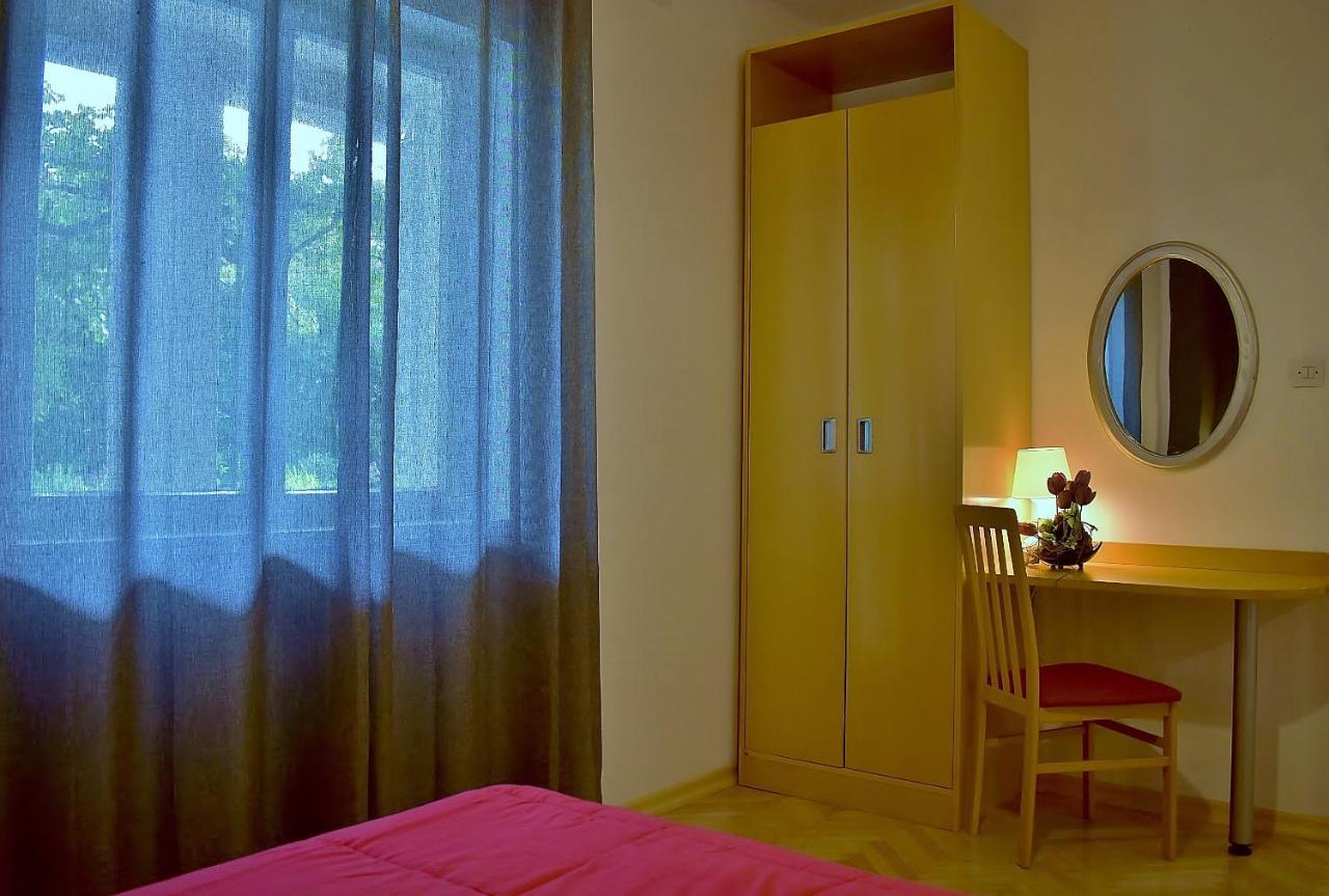 Apartman Balen J. Banjol Exterior foto
